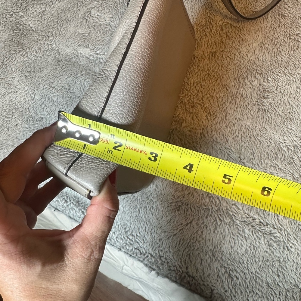 Kate Spade Jackson Leather Top Zip
Crossbody Bag - Picture 12 of 12